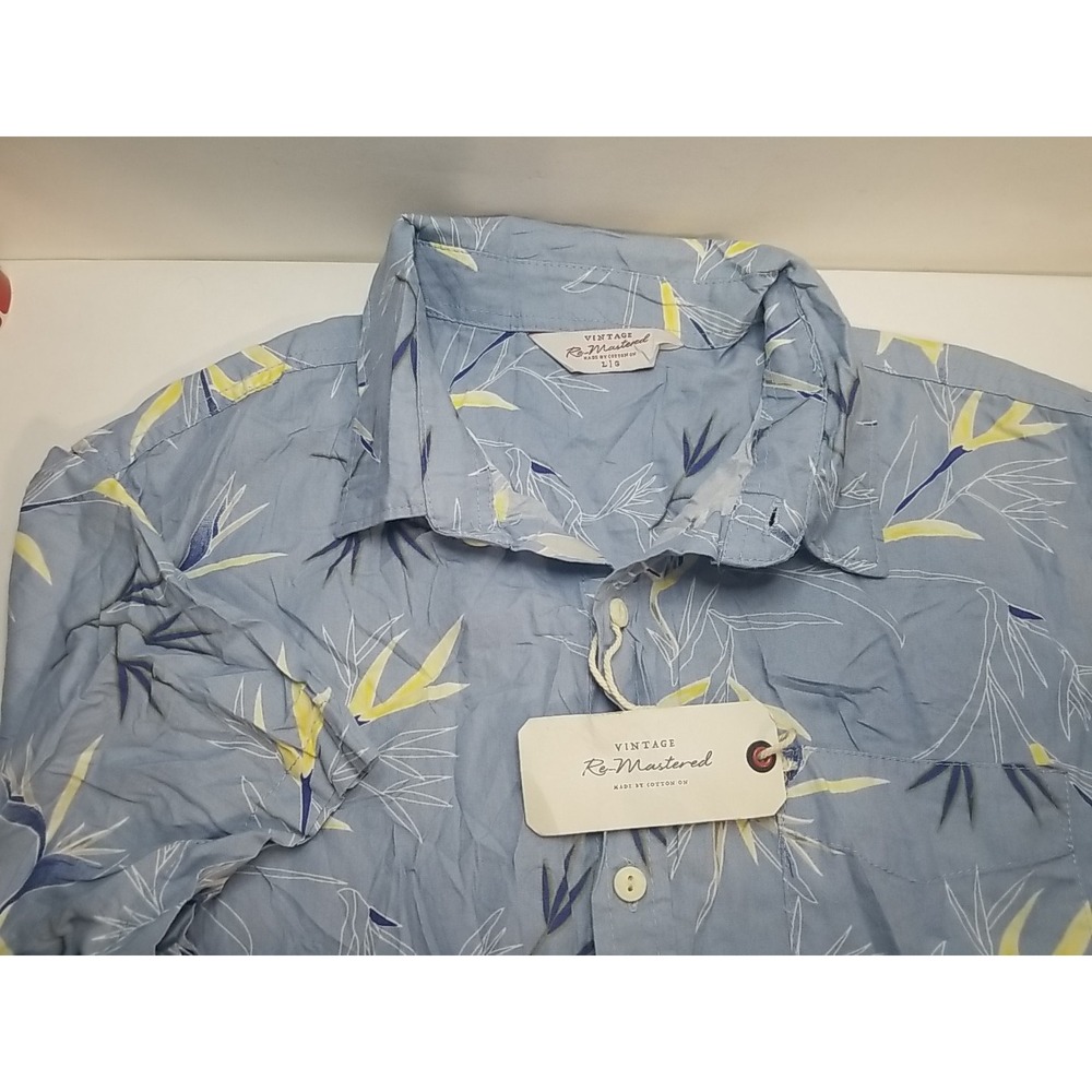VINTAGE Re-mastered Shirt Mens Large  Hawaiian Short Sleeve Button‎ Up